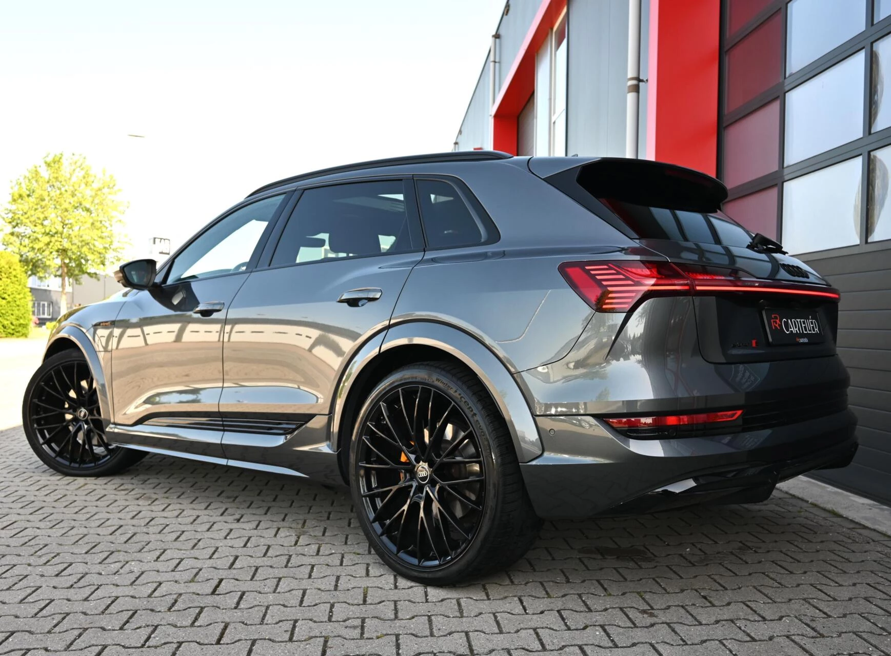 Hoofdafbeelding Audi e-tron