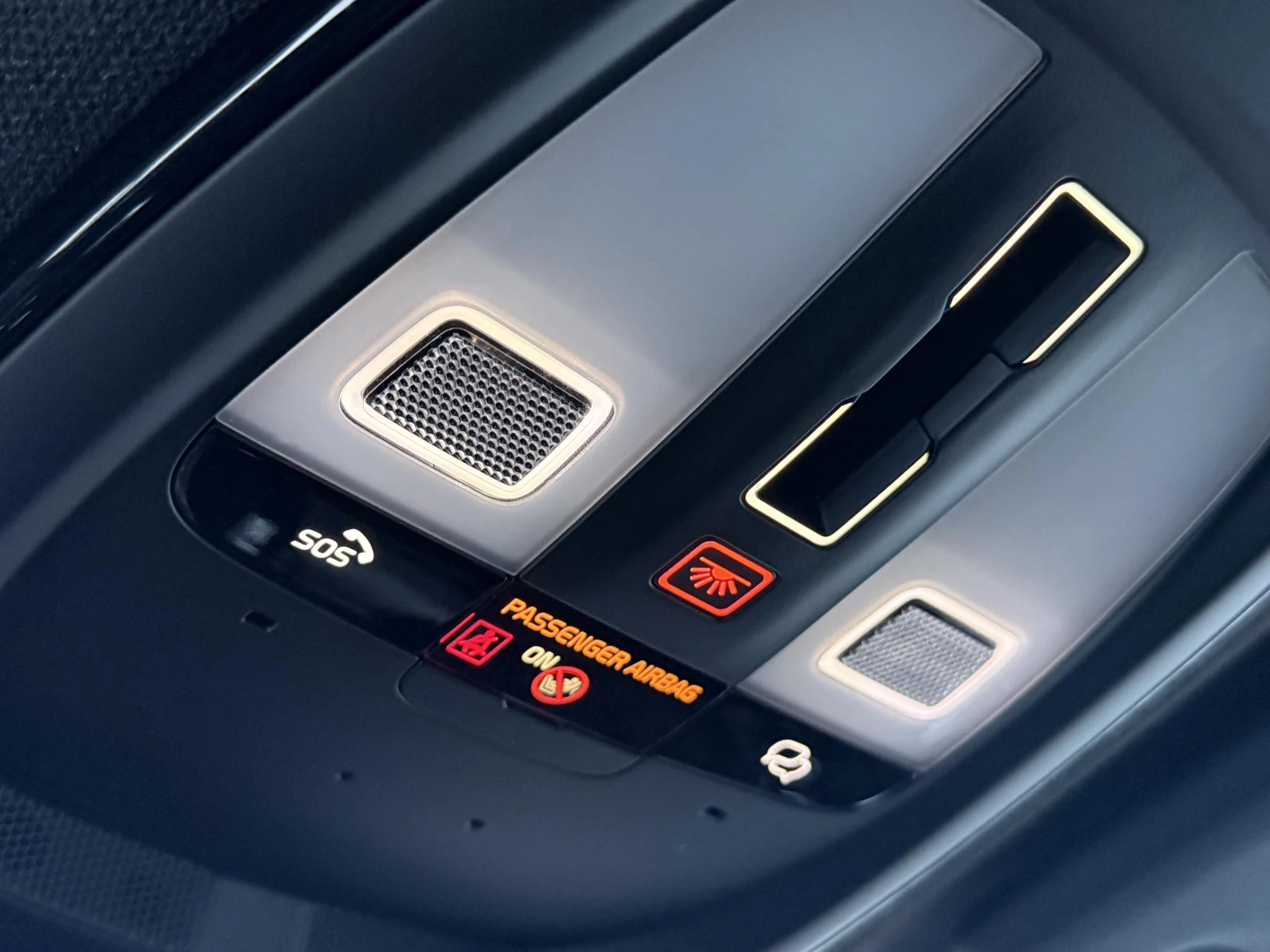 Hoofdafbeelding Volvo EX40