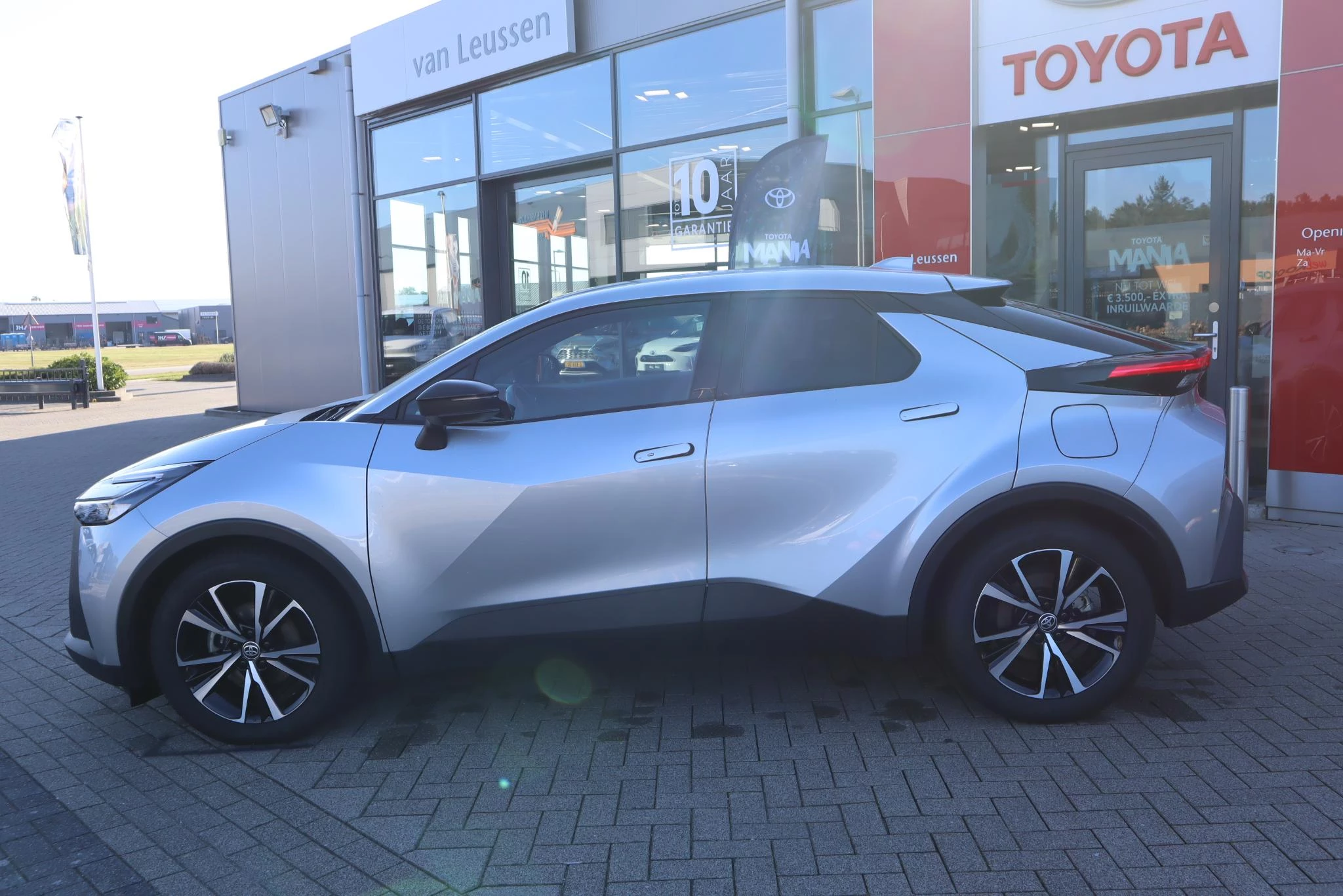 Hoofdafbeelding Toyota C-HR