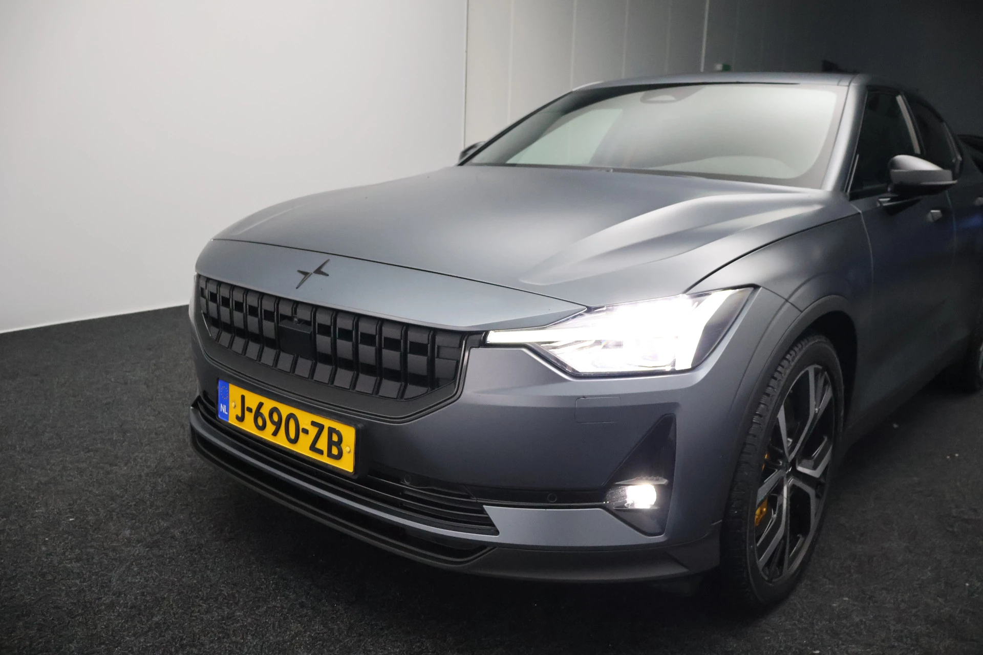 Hoofdafbeelding Polestar 2