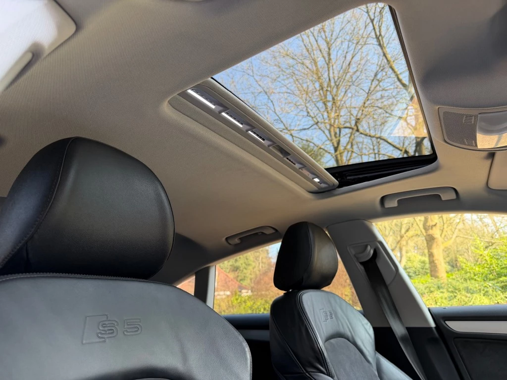 Hoofdafbeelding Audi S5