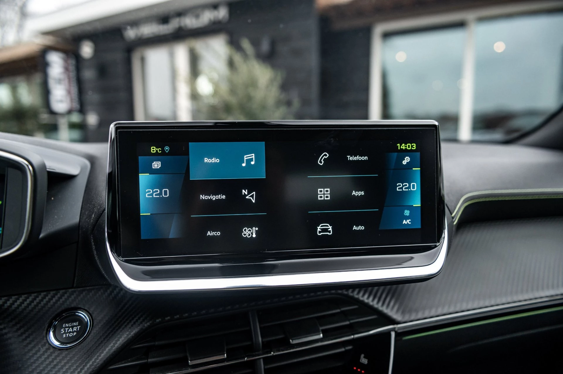 Hoofdafbeelding Peugeot e-2008