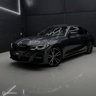 BMW 3-serie 320i High Executive |M|PANO|ACC|SFEER|STL.V|HUD