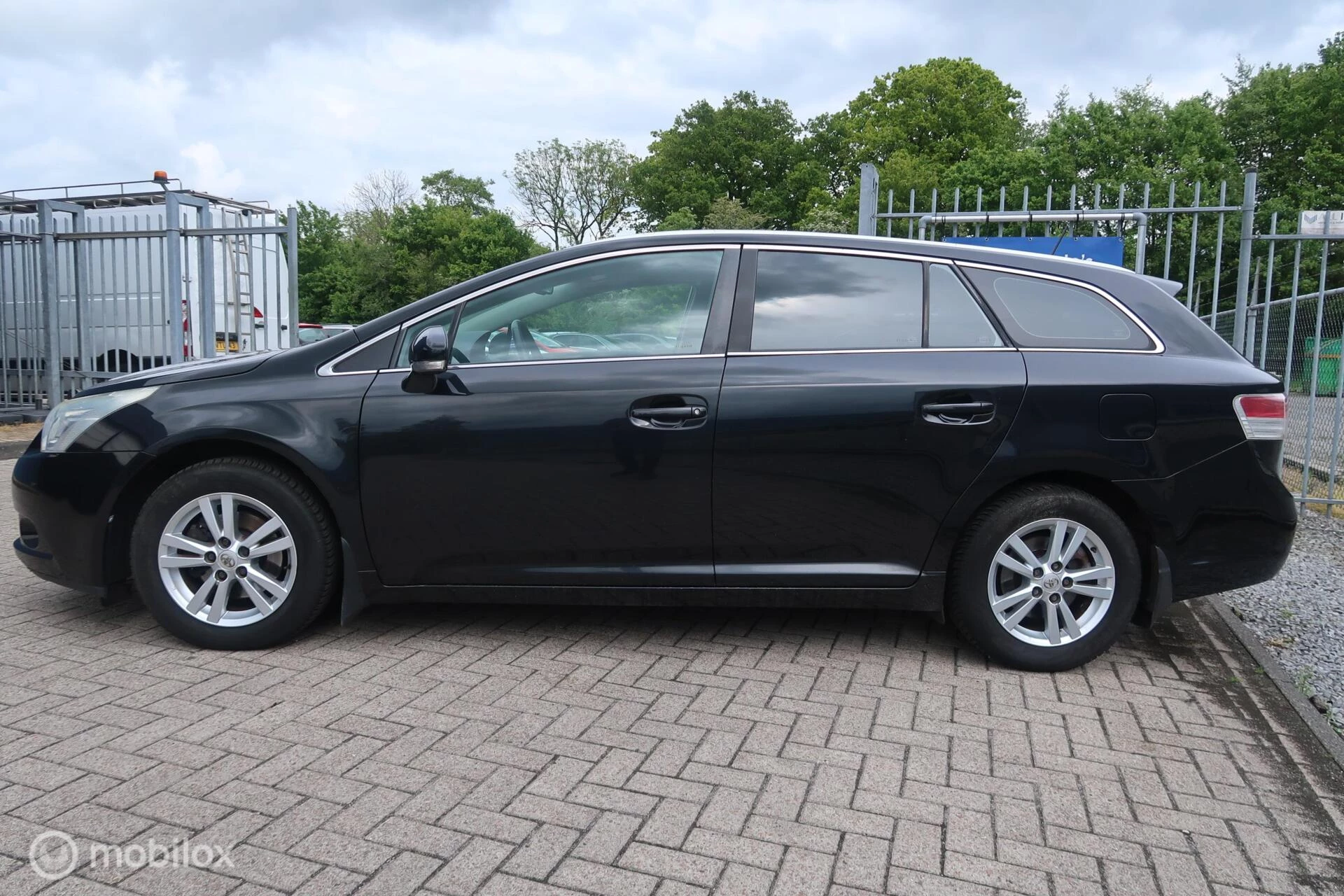 Hoofdafbeelding Toyota Avensis