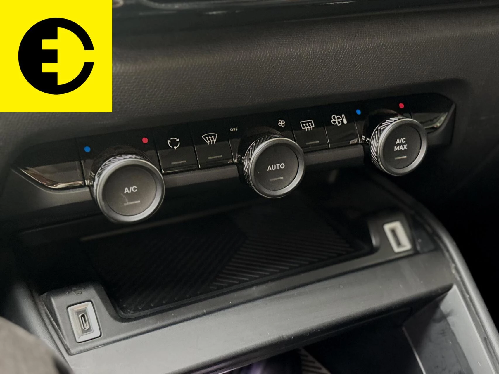 Hoofdafbeelding Citroën ë-C4