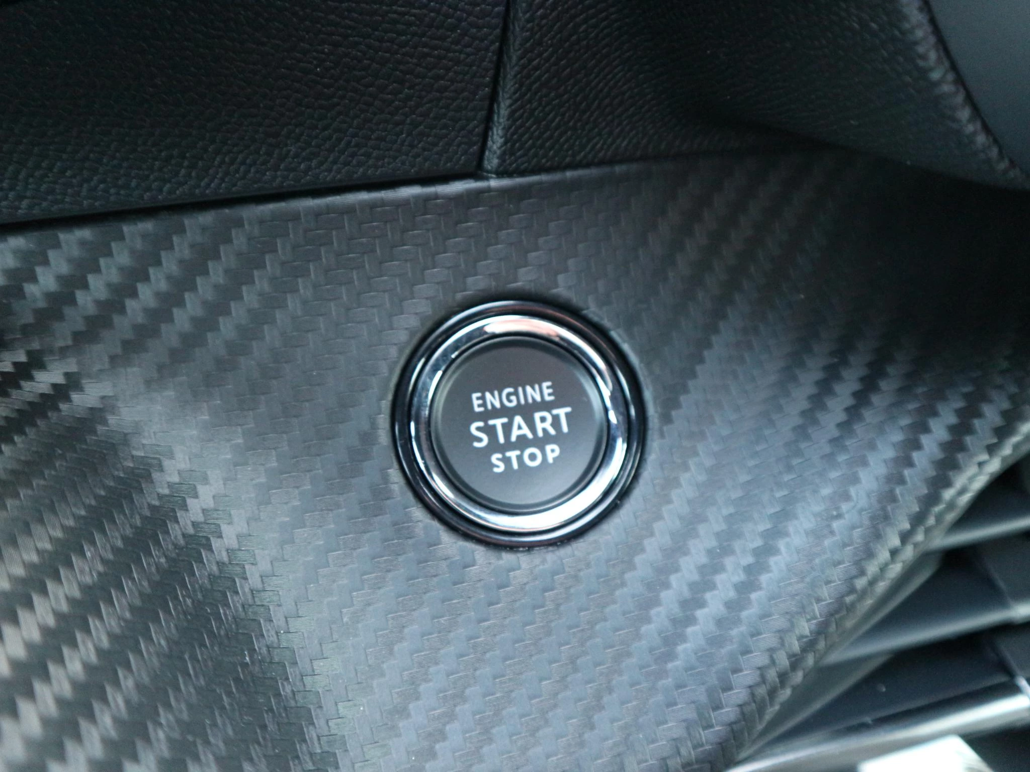 Hoofdafbeelding Peugeot e-2008