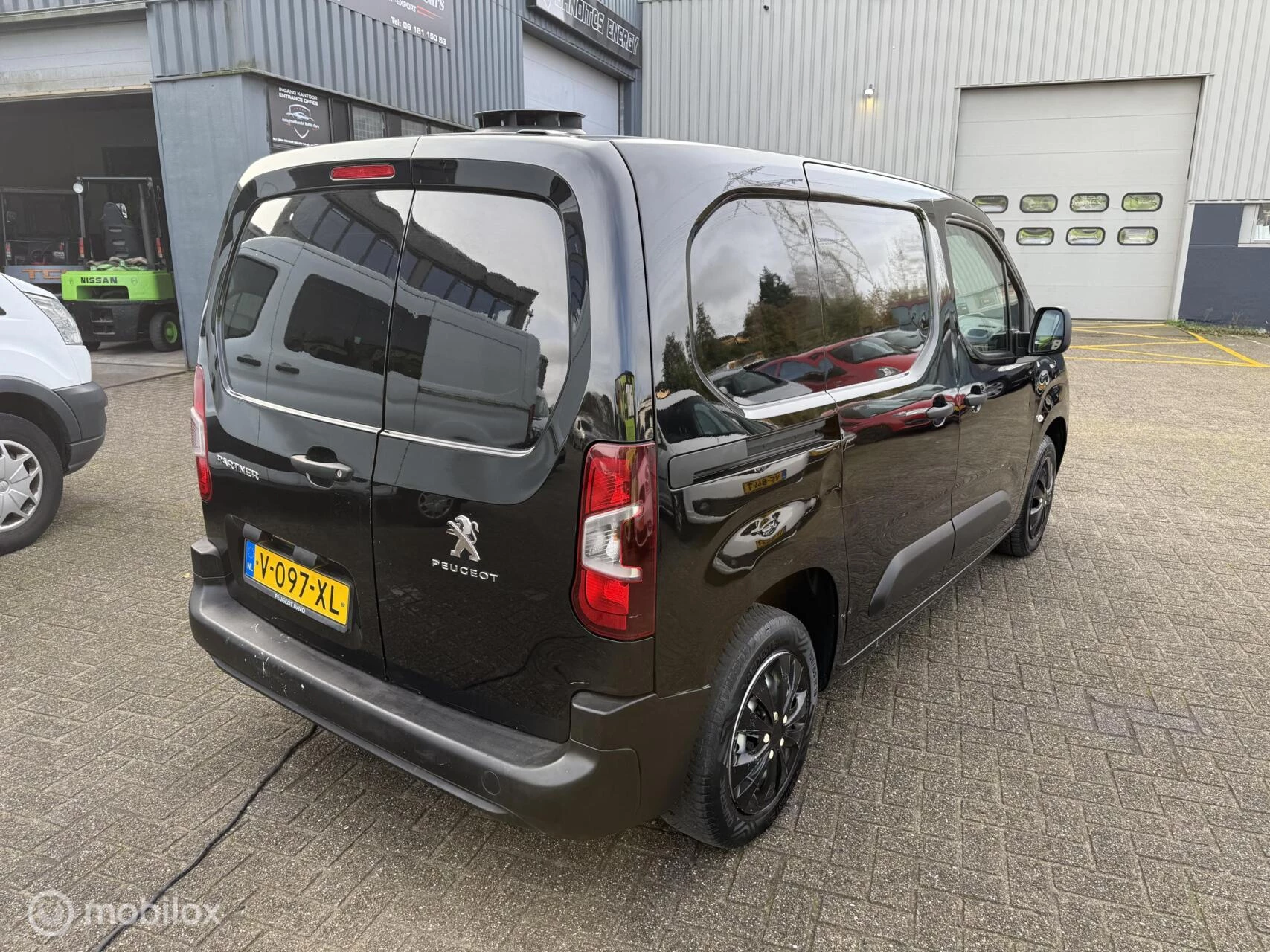 Hoofdafbeelding Peugeot Partner