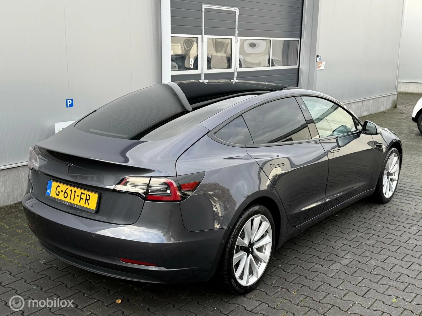 Hoofdafbeelding Tesla Model 3