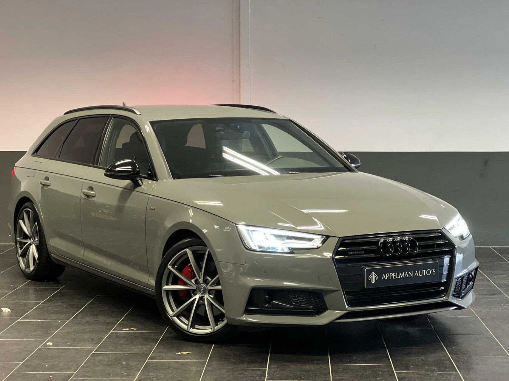 Hoofdafbeelding Audi A4