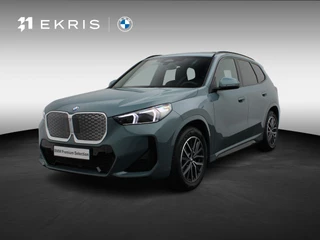 BMW iX1 eDrive20 M Sport Edition | Premium Pack | Travel Pack | Stuurwielrand Verwarmd | Trekhaak | Panoramadak | Driving Assistant Plus | Harman Kardon | 18''