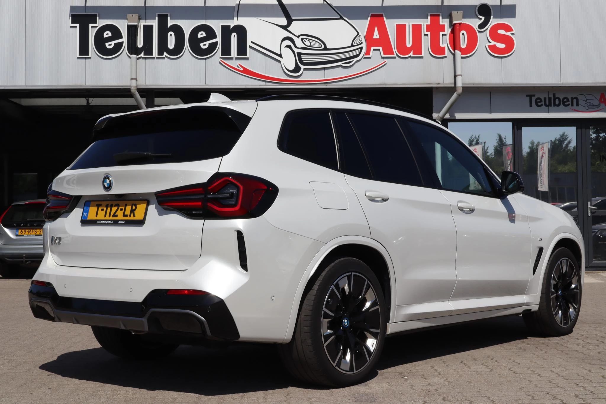 Hoofdafbeelding BMW iX3