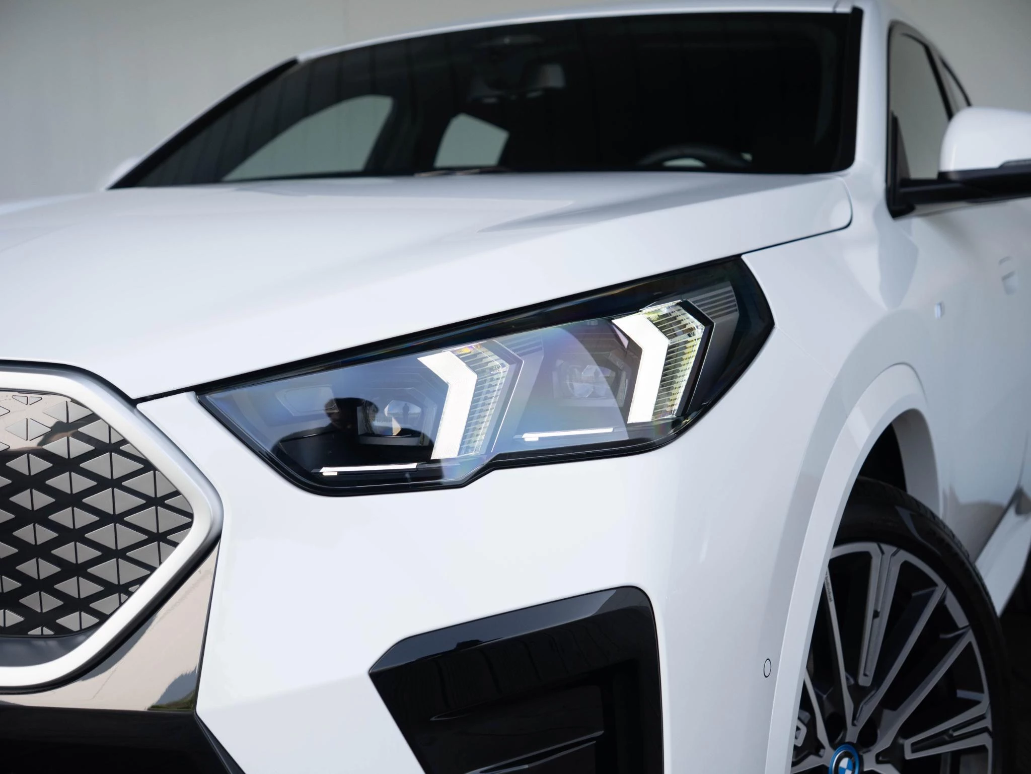 Hoofdafbeelding BMW iX2