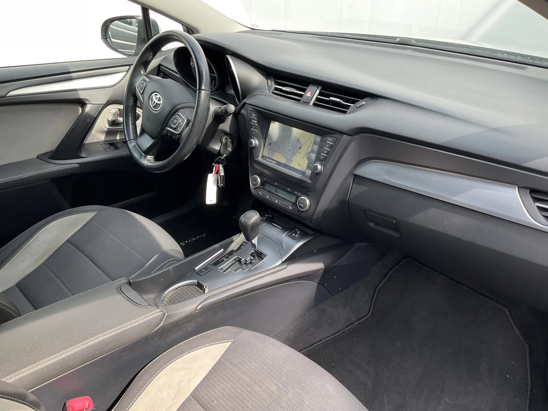 Hoofdafbeelding Toyota Avensis