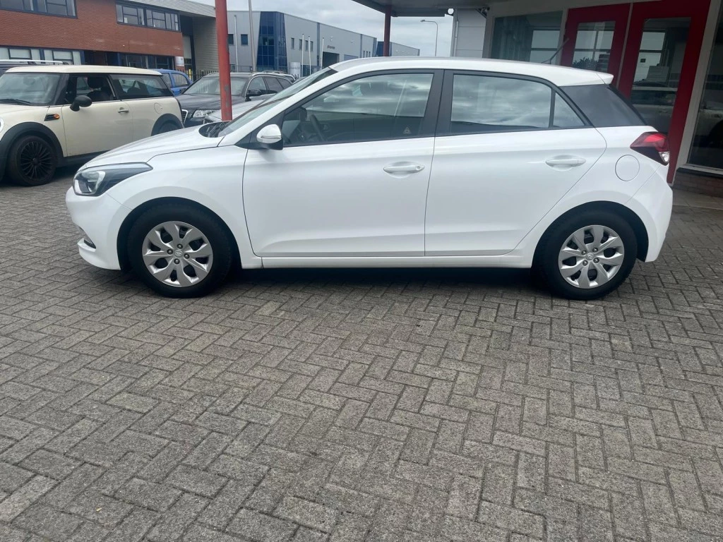 Hoofdafbeelding Hyundai i20