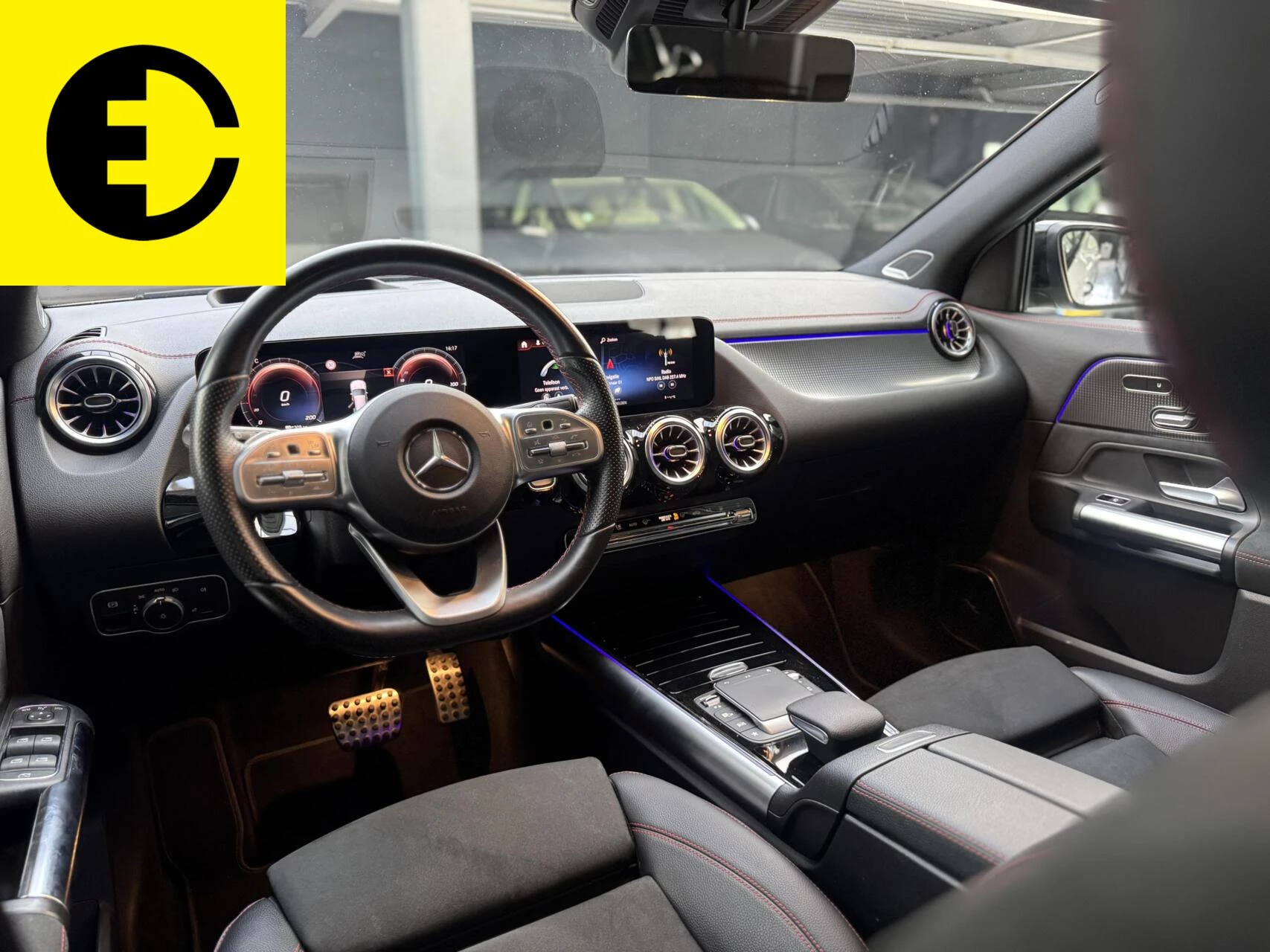 Hoofdafbeelding Mercedes-Benz EQA