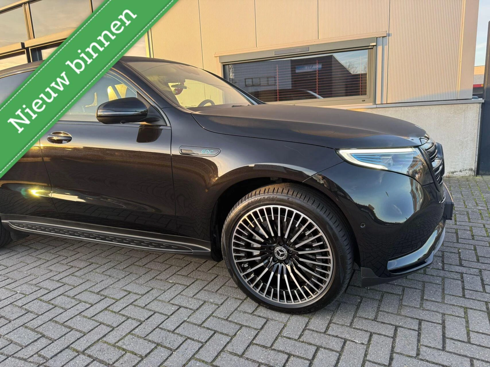 Hoofdafbeelding Mercedes-Benz EQC