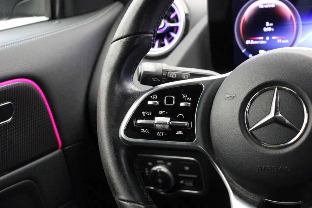 Hoofdafbeelding Mercedes-Benz EQA