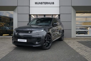 Hoofdafbeelding Land Rover Range Rover Sport Land Rover Range Rover Sport 3.0 D300 Dynamic SE | Elektrische trekhaak | Koelvak | Schuif/Kantel dak |  Meridian | Head-up display |