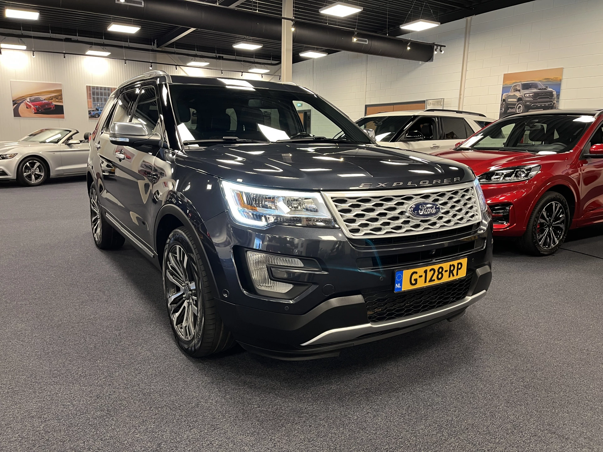 Hoofdafbeelding Ford Explorer