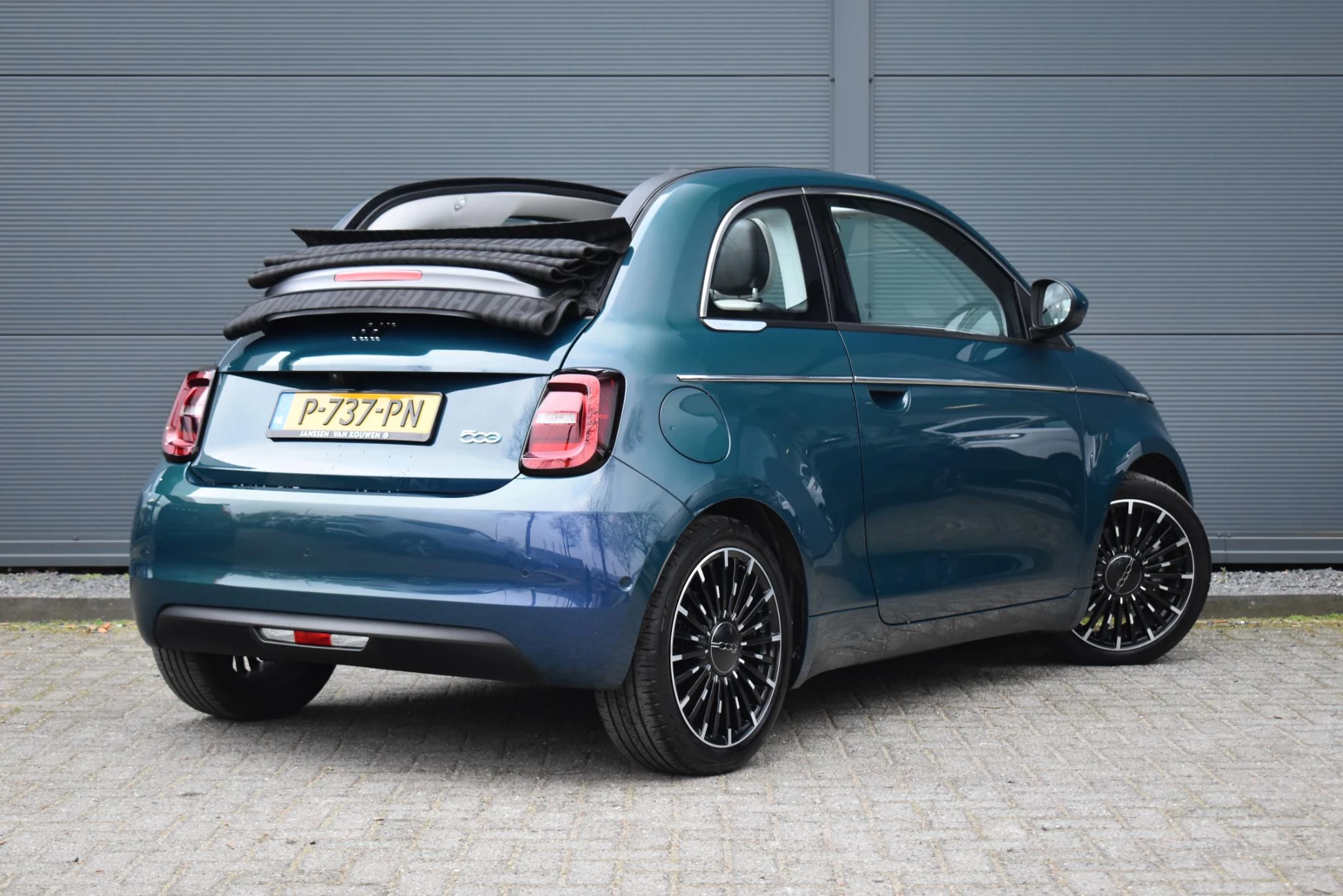 Hoofdafbeelding Fiat 500C