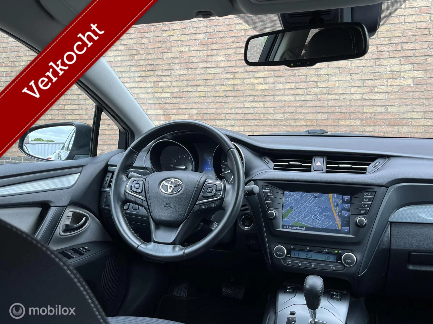 Hoofdafbeelding Toyota Avensis