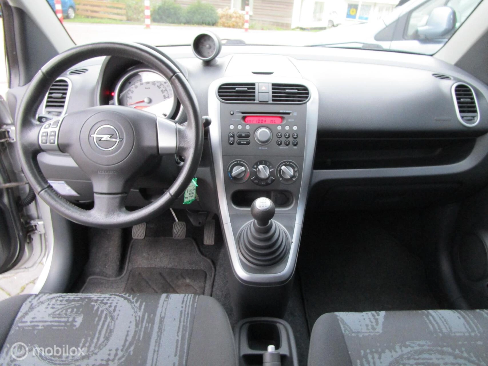 Hoofdafbeelding Opel Agila
