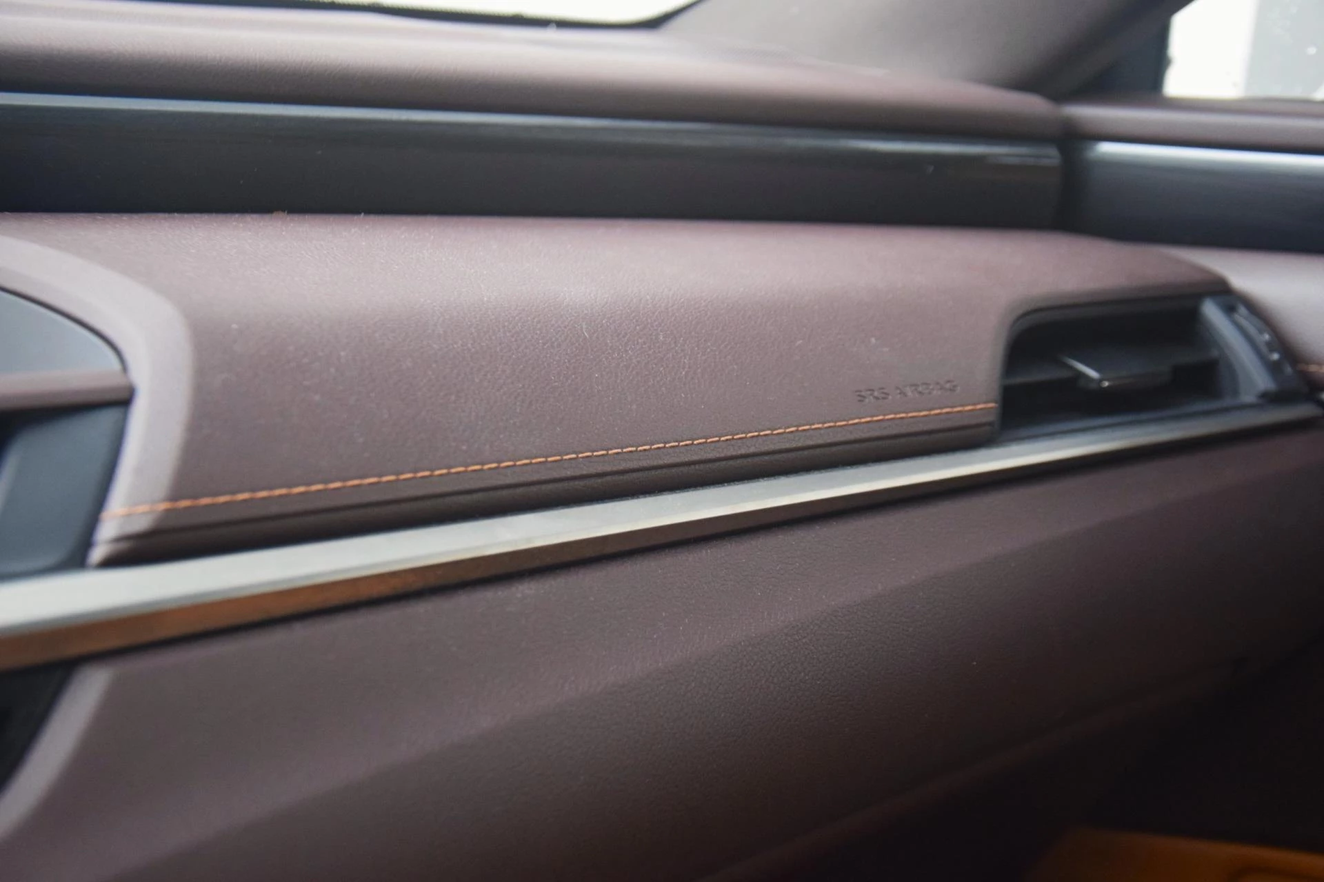 Hoofdafbeelding Lexus ES