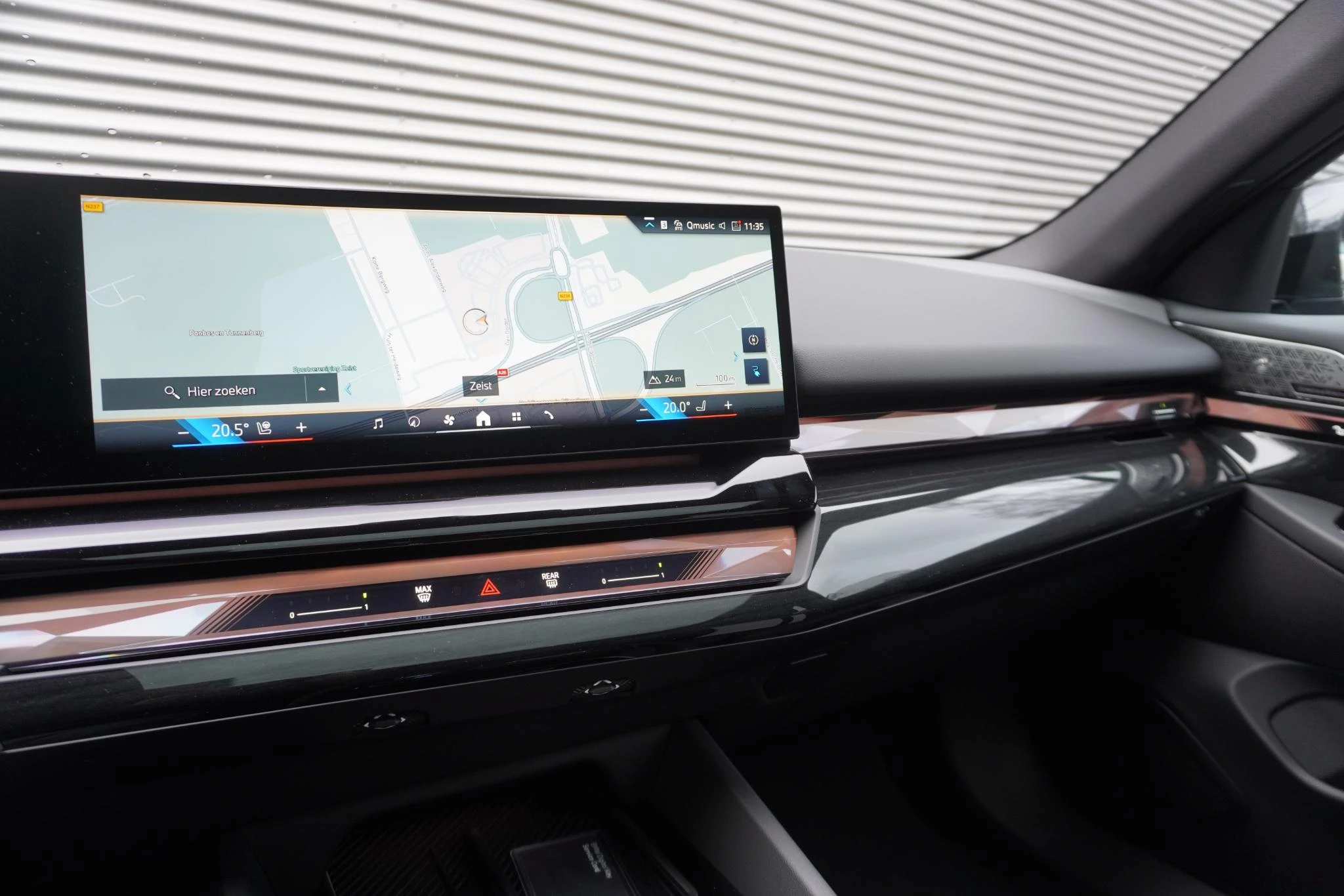 Hoofdafbeelding BMW i5