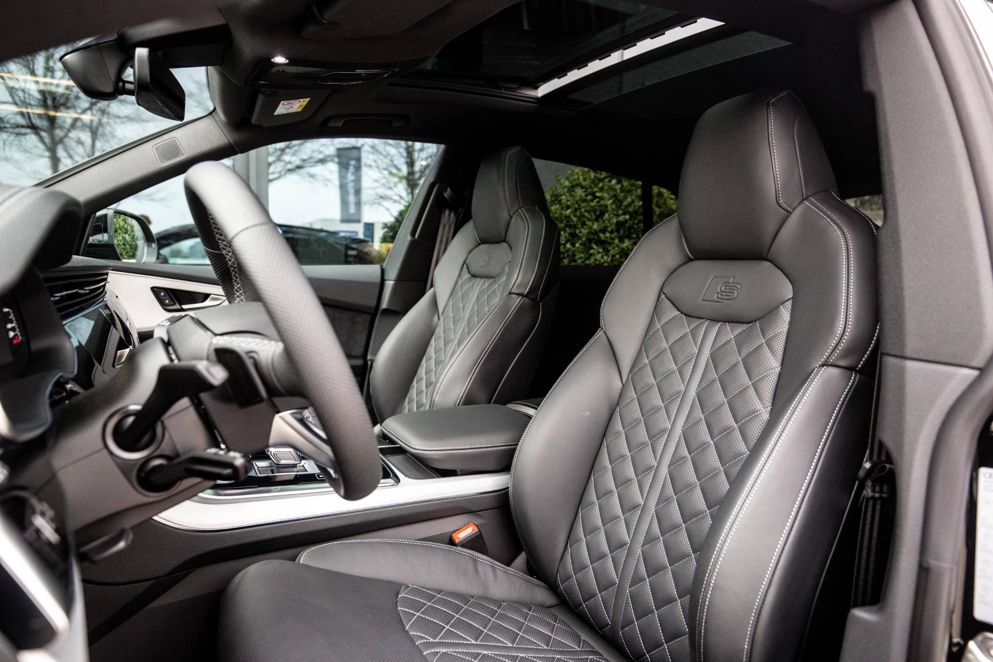 Hoofdafbeelding Audi Q8