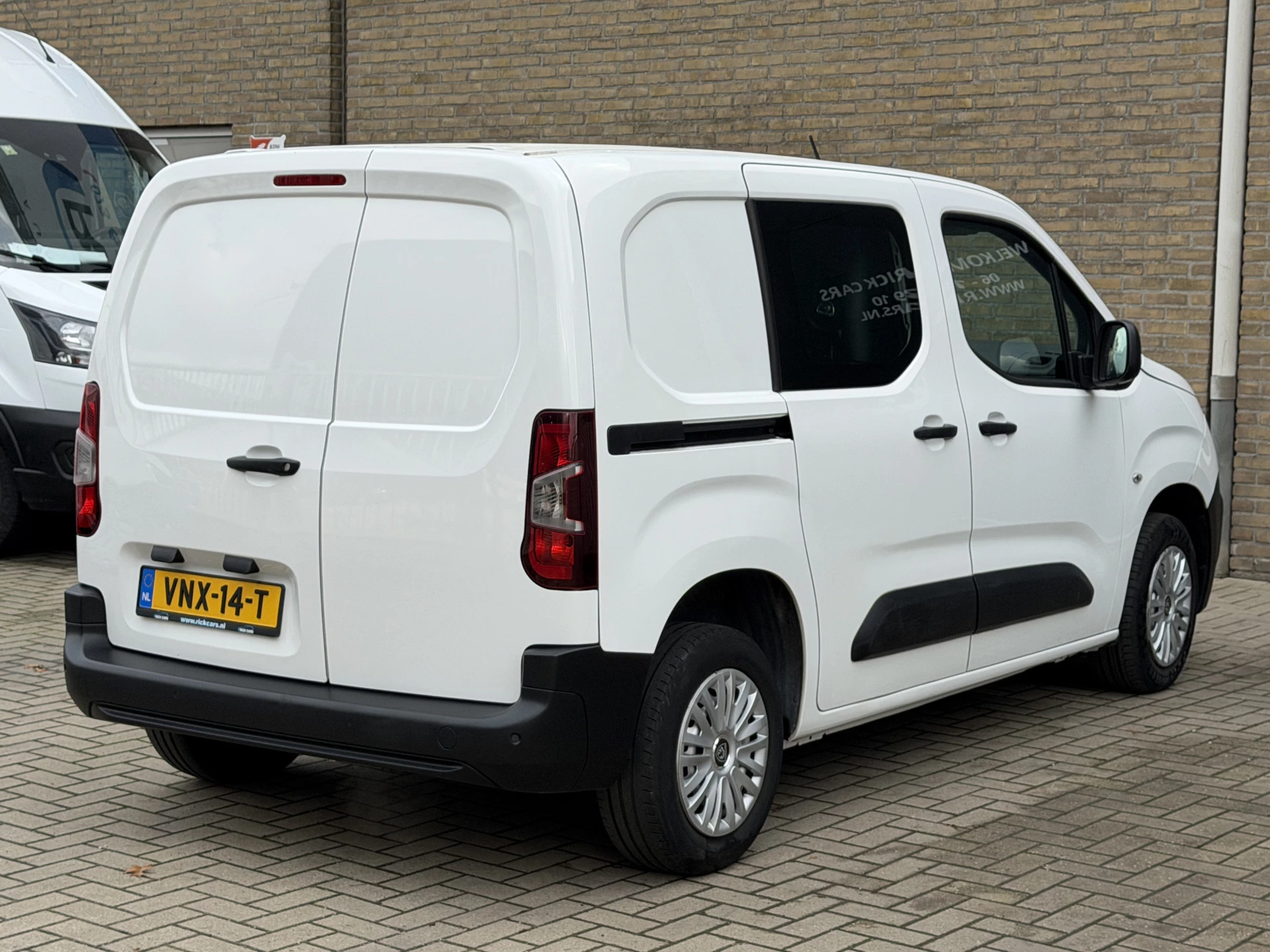 Hoofdafbeelding Peugeot Partner