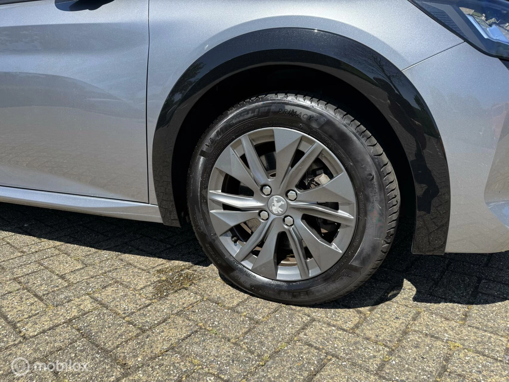 Hoofdafbeelding Peugeot e-208