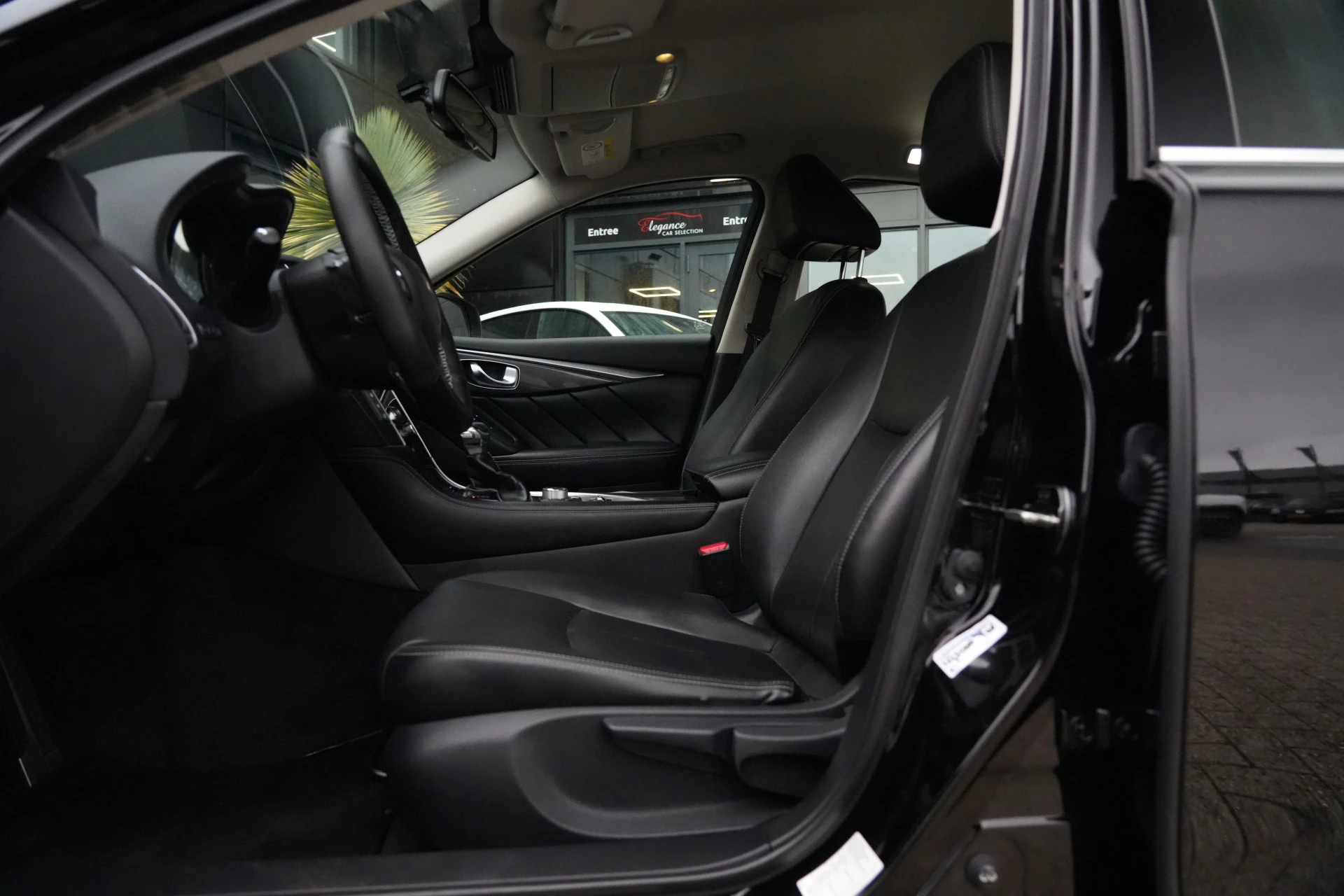 Hoofdafbeelding Infiniti Q