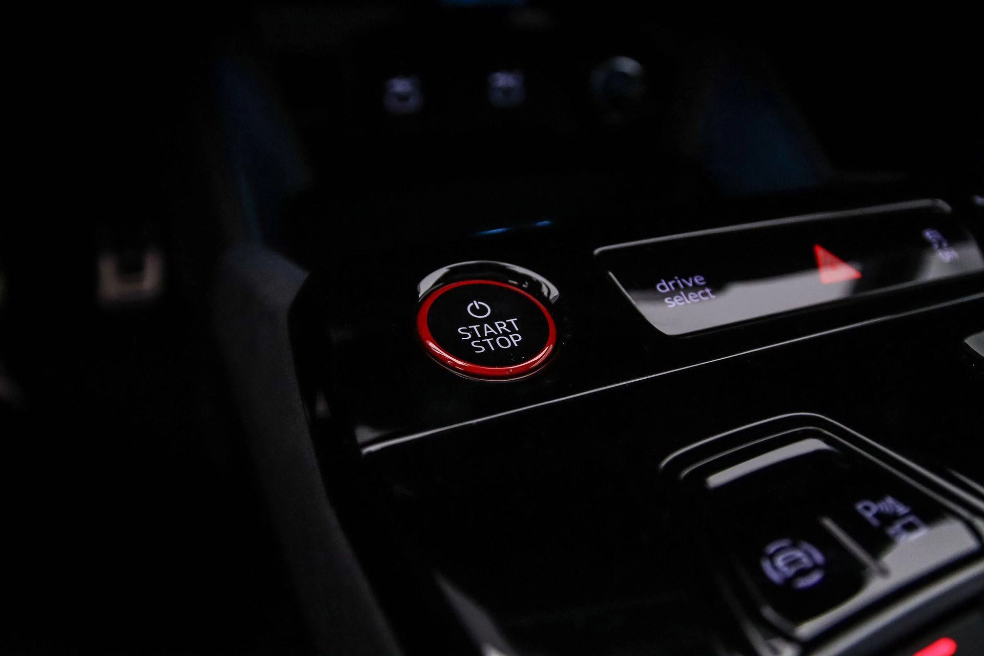 Hoofdafbeelding Audi A6 Avant e-tron