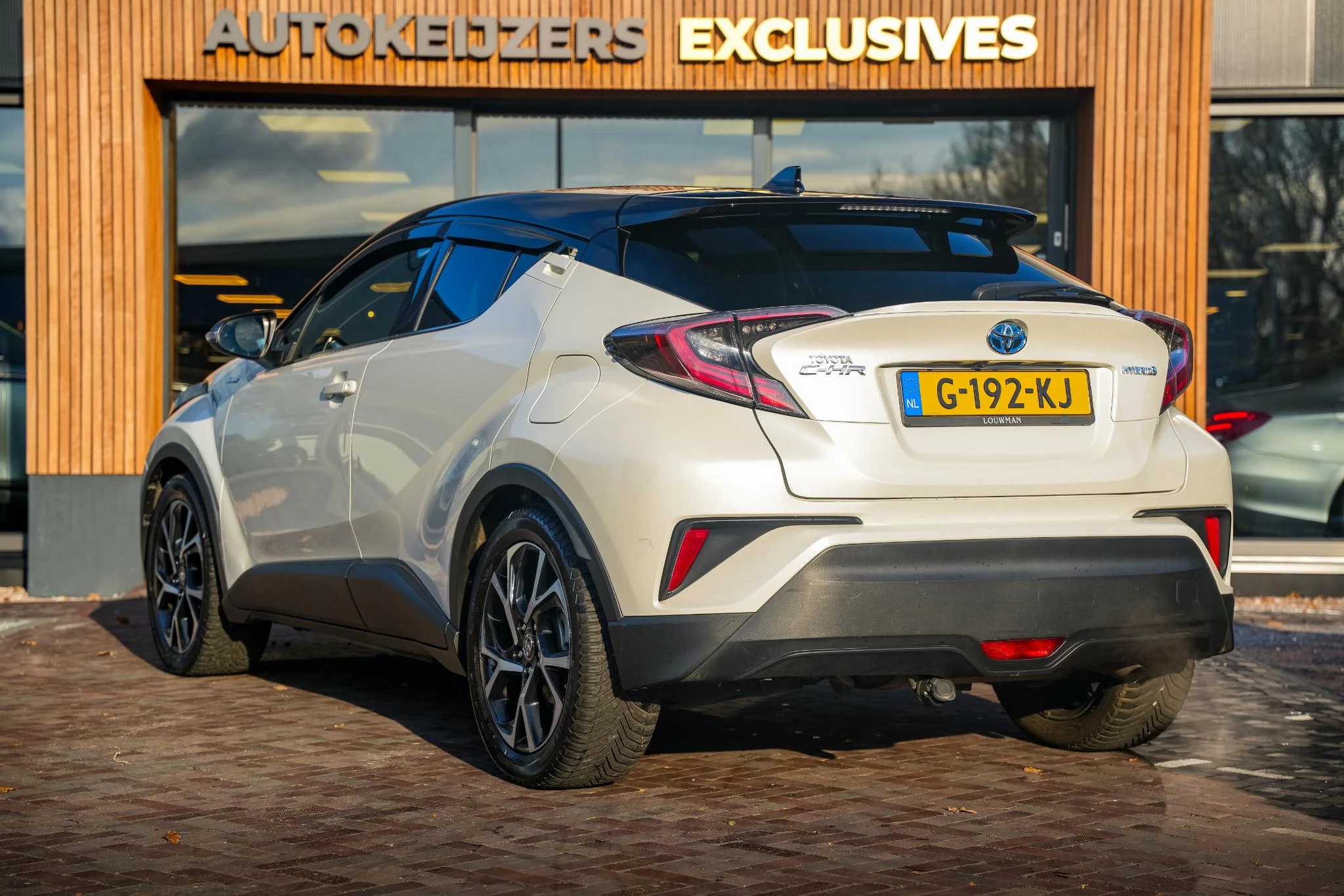 Hoofdafbeelding Toyota C-HR