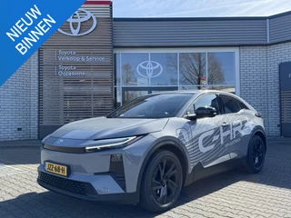 Toyota C-HR+ FIRST EDITION 77 KWH WARMTEPOMP STOEL/STUURVERW LED APPLE/ANDROID EL-ACHTERKLEP BSM KEYLESS AD-CRUISE PARK-SENSOREN