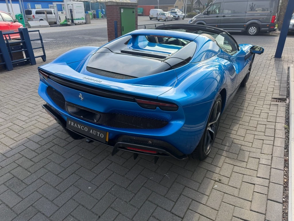 Hoofdafbeelding Ferrari 296