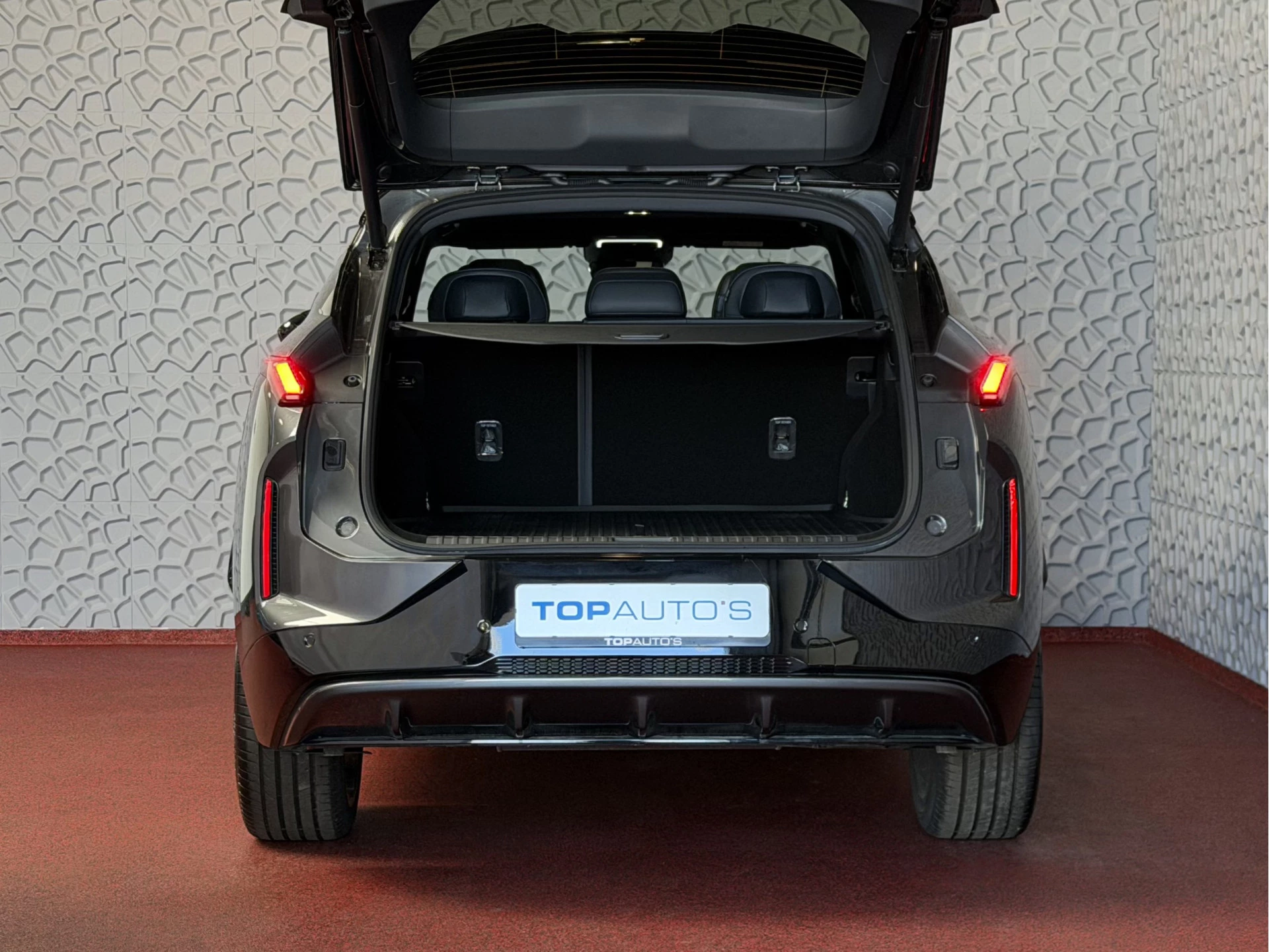 Hoofdafbeelding Lynk & Co 08