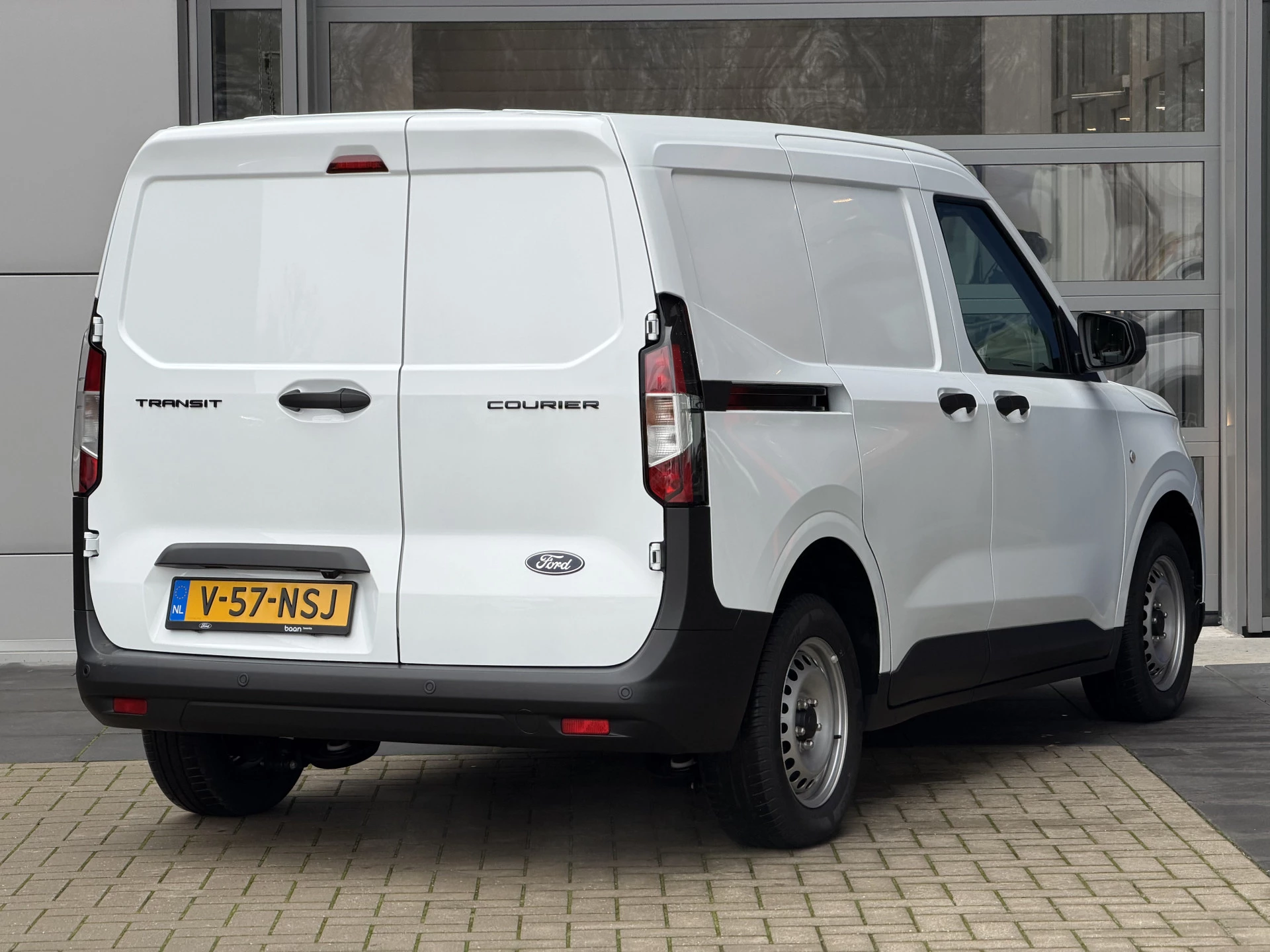 Hoofdafbeelding Ford Transit Courier