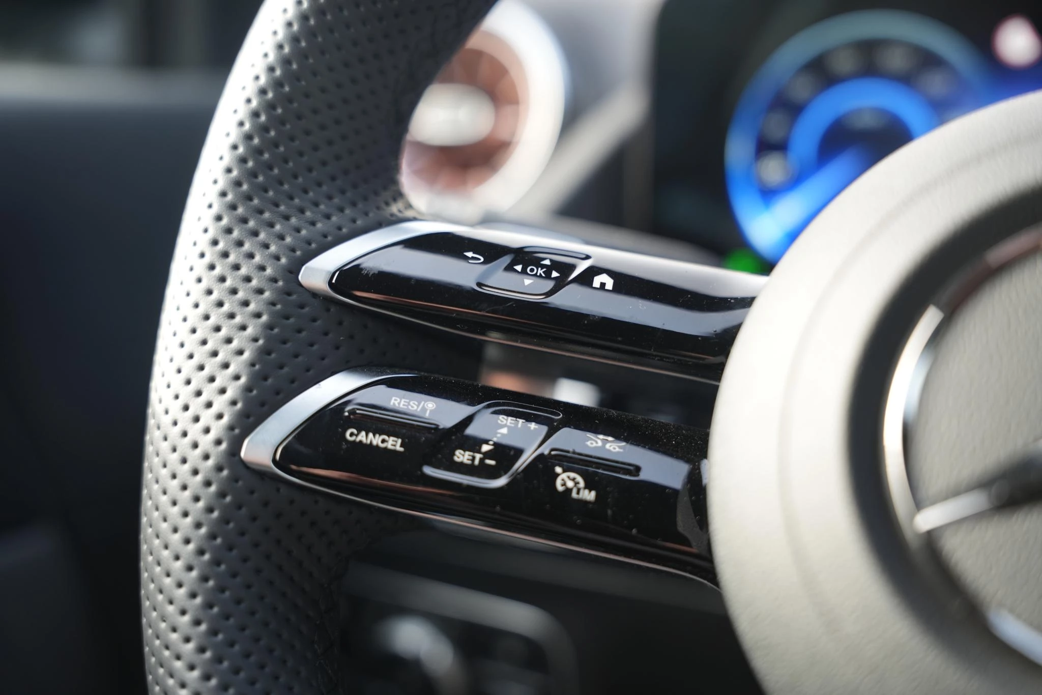 Hoofdafbeelding Mercedes-Benz EQA