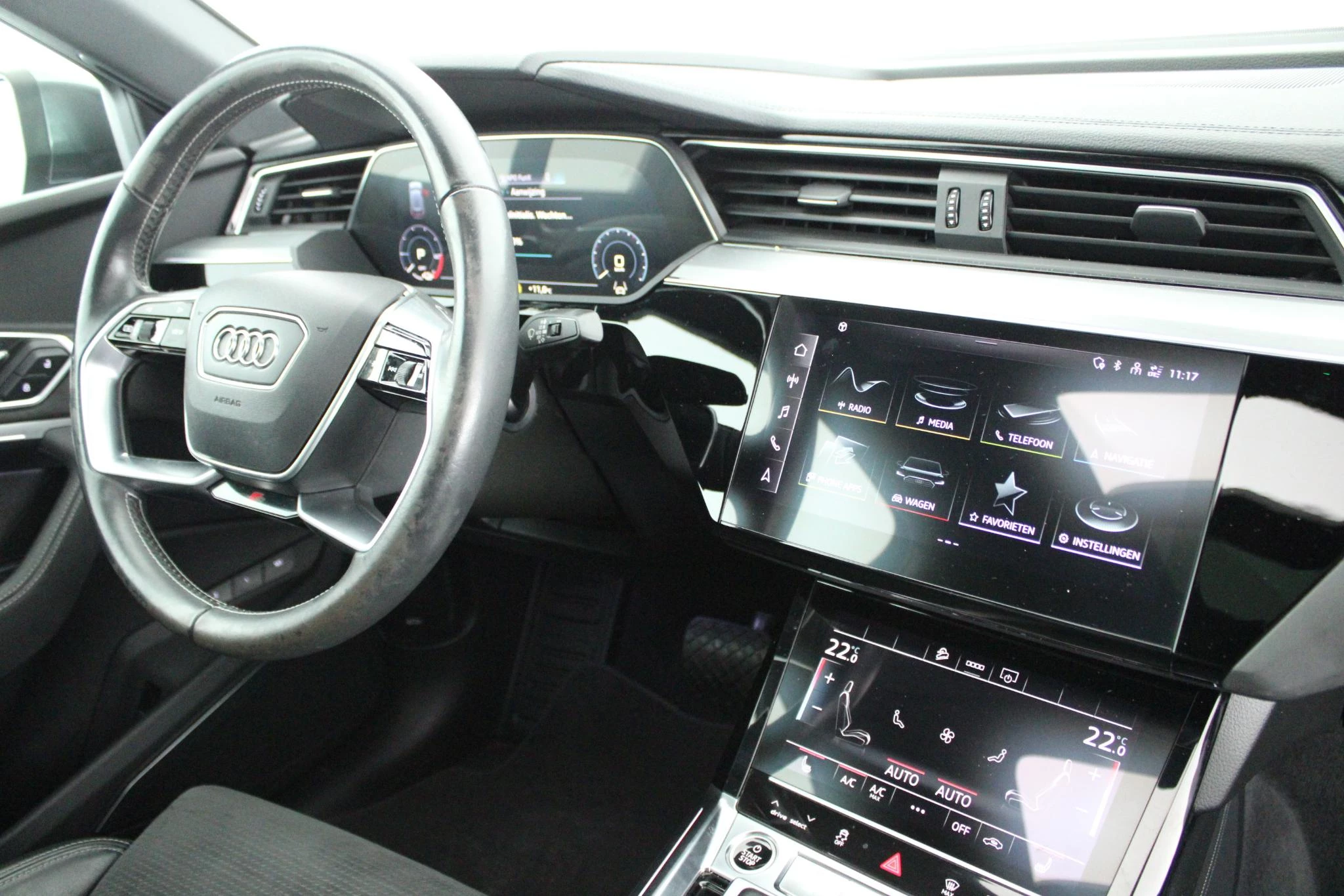 Hoofdafbeelding Audi e-tron