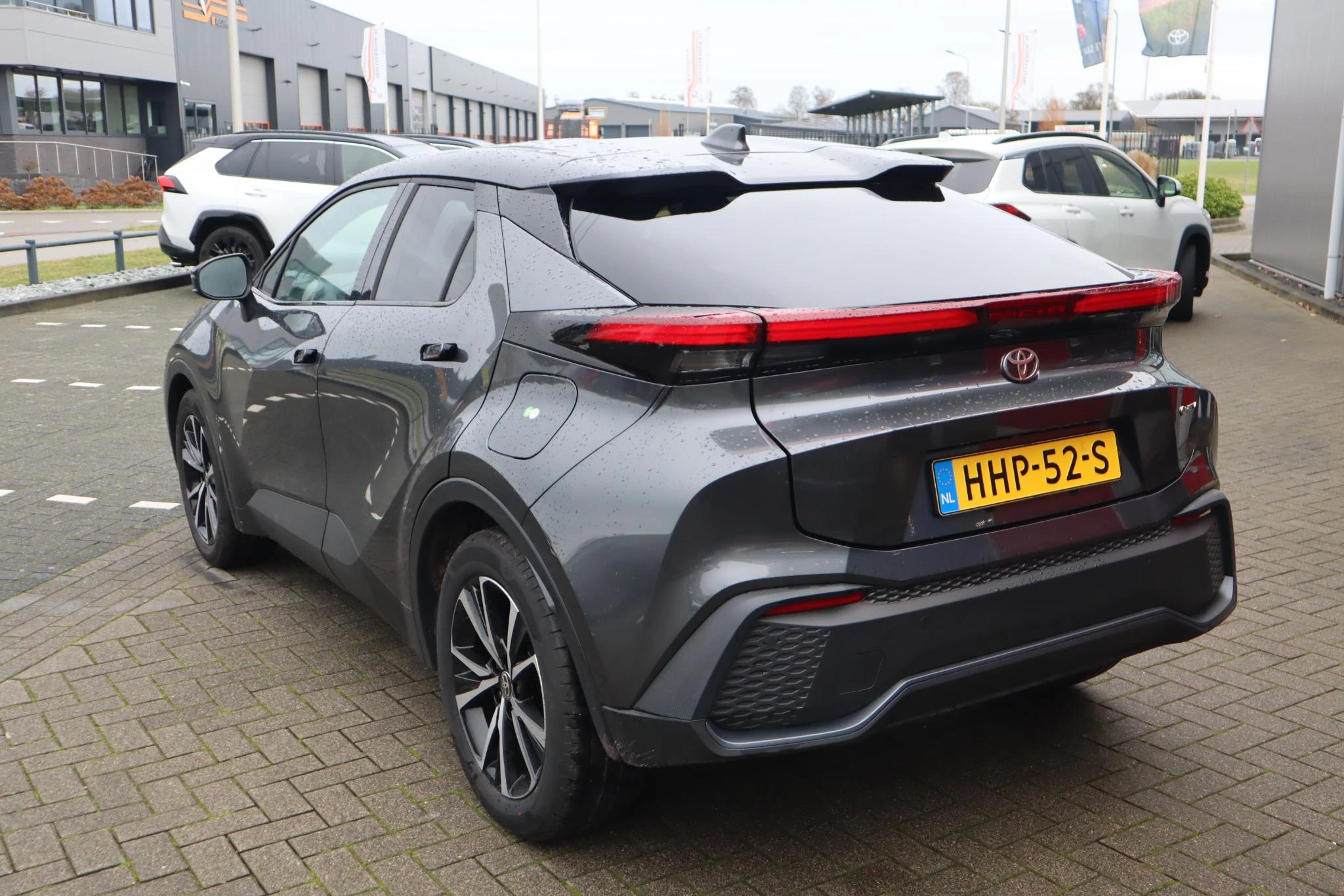 Hoofdafbeelding Toyota C-HR