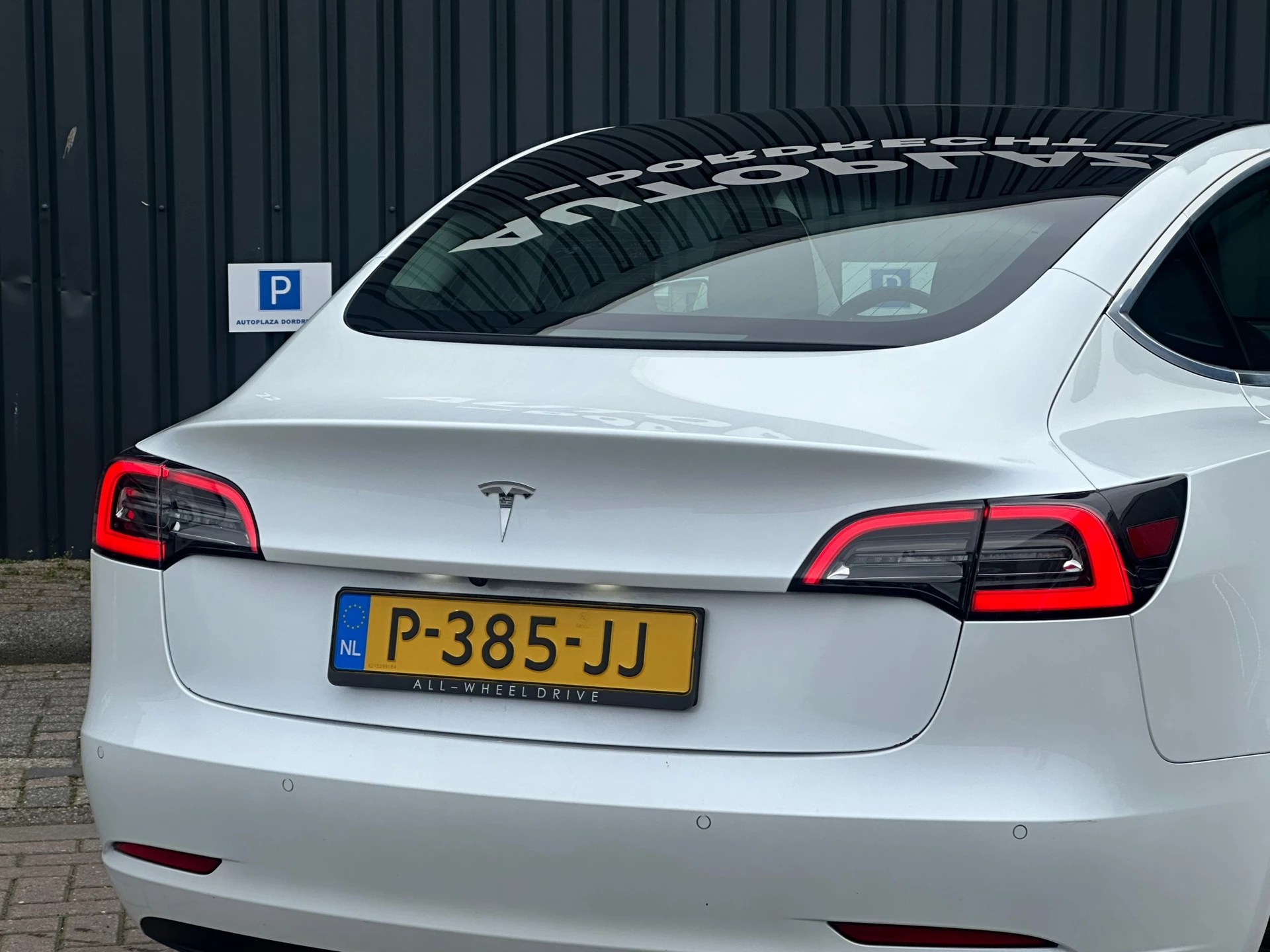 Hoofdafbeelding Tesla Model 3