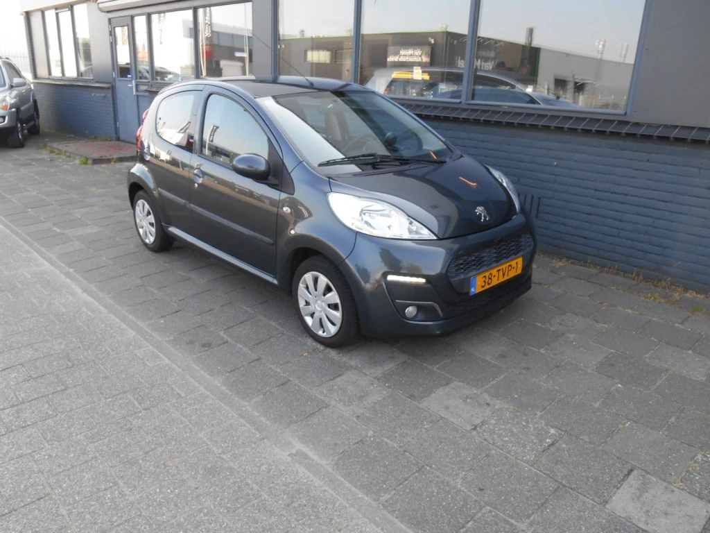 Hoofdafbeelding Peugeot 107