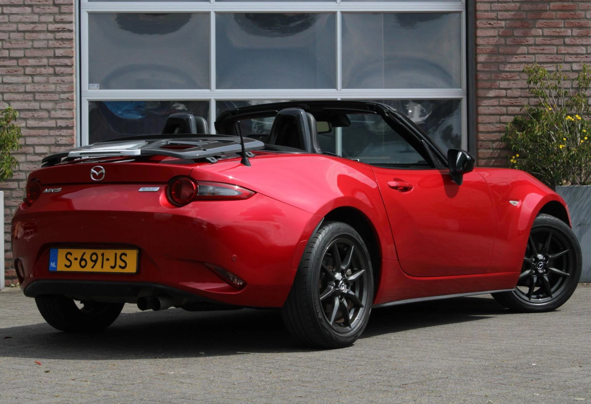 Hoofdafbeelding Mazda MX-5