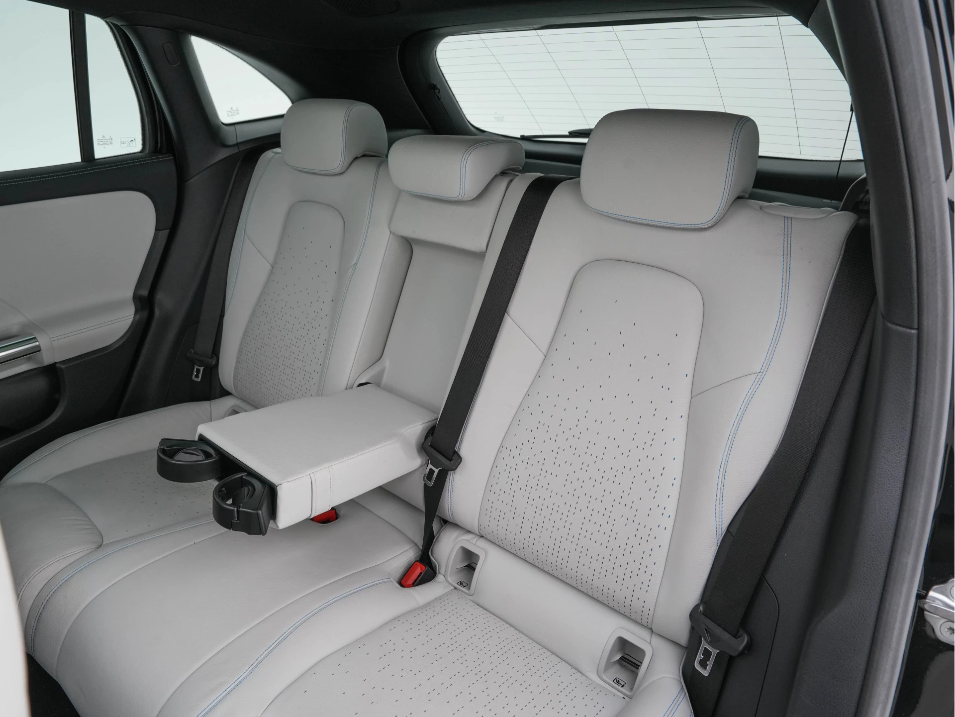 Hoofdafbeelding Mercedes-Benz EQA