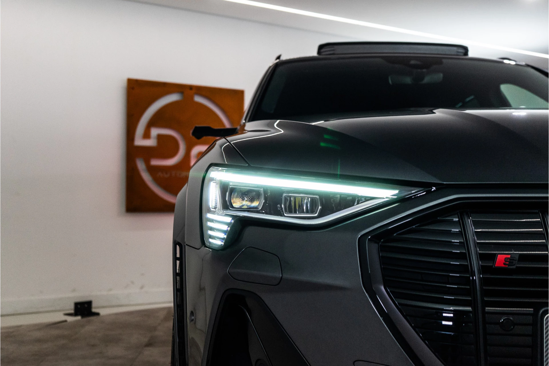 Hoofdafbeelding Audi e-tron