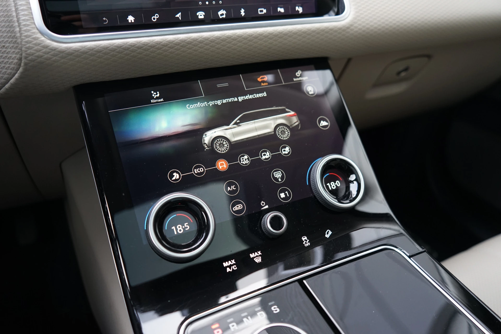 Hoofdafbeelding Land Rover Range Rover Velar