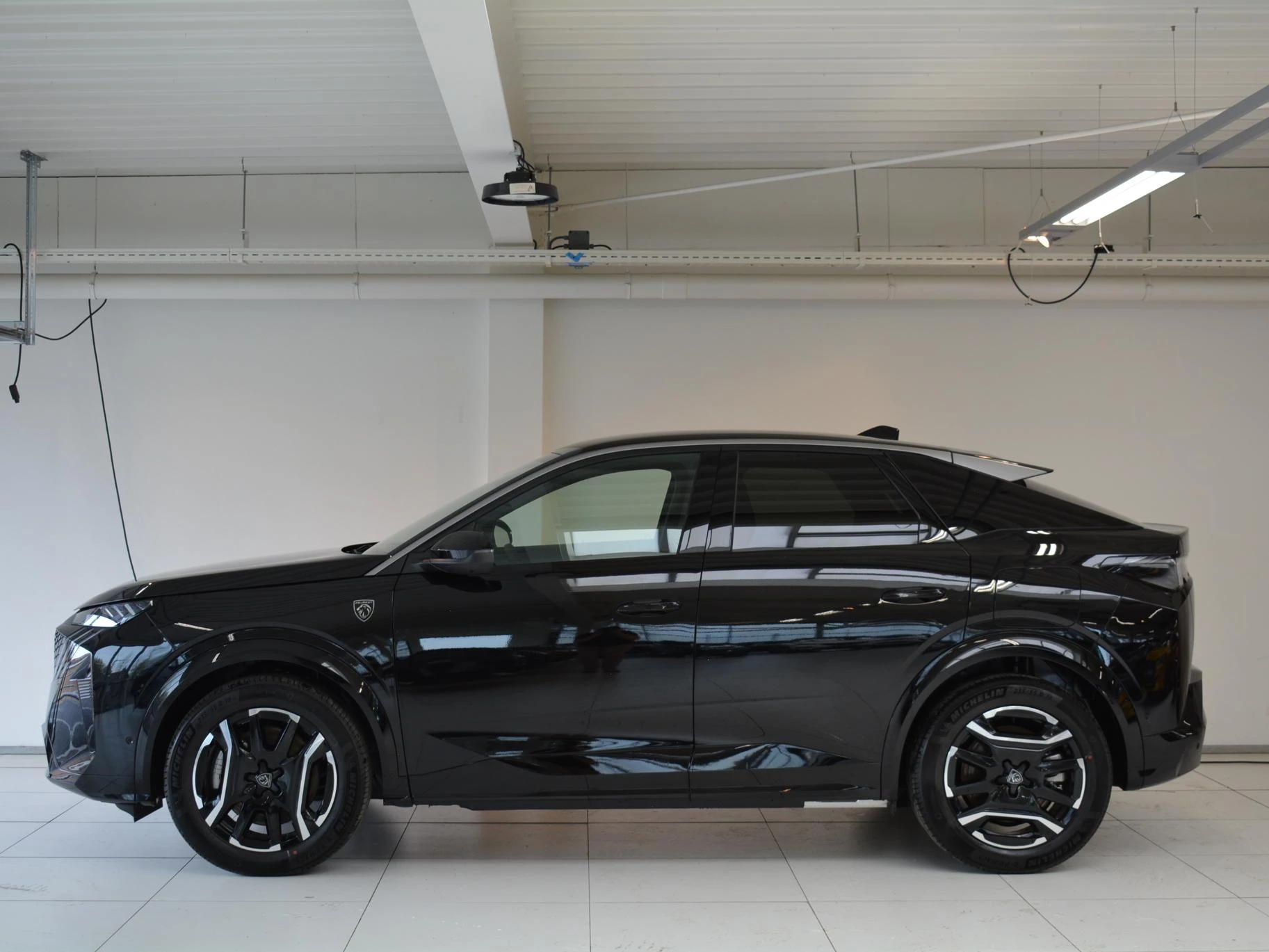 Hoofdafbeelding Peugeot e-3008