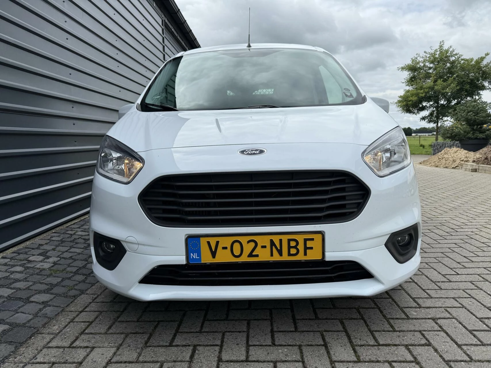 Hoofdafbeelding Ford Transit Courier