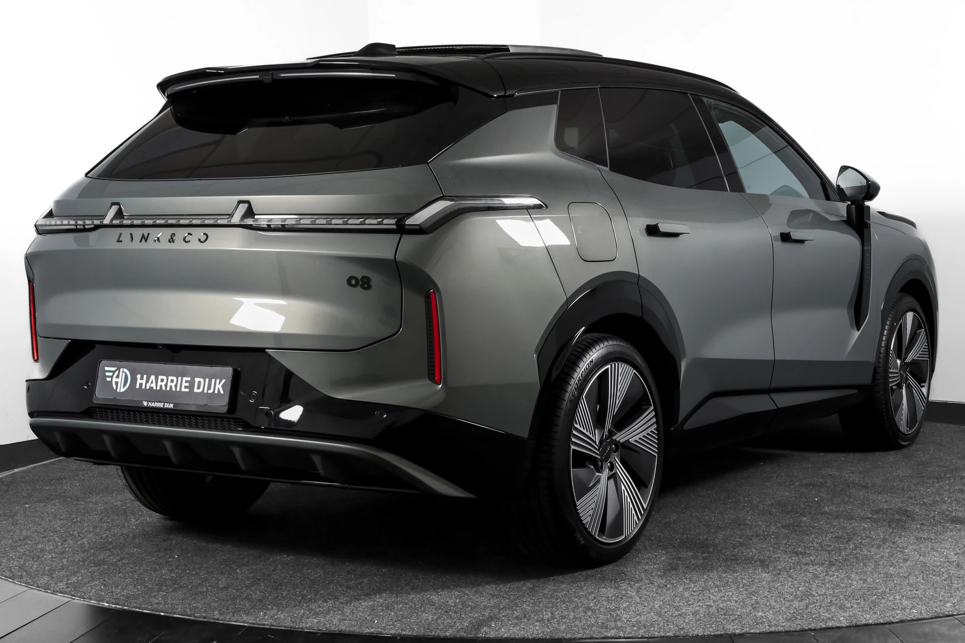 Hoofdafbeelding Lynk & Co 08